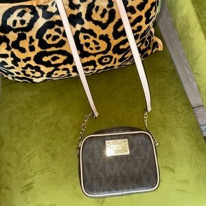 Mini Michael Kors Logo Crossbody
